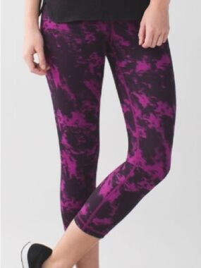 Lululemon Tie-Dye Pink and Black Leggings “Wunder Down Under”